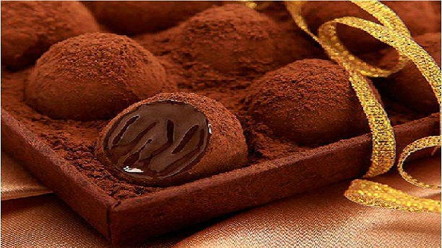 【分享】黑松露巧克力的做法，在家就可以做！