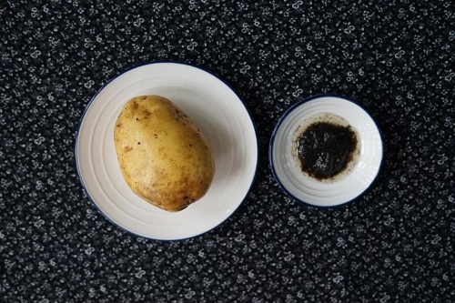 alt=土豆 松露酱 盐